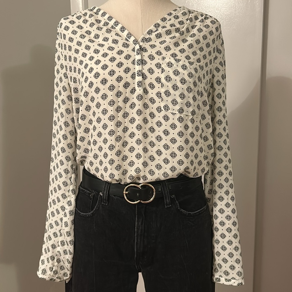 Women's White and Black Patterned Blouse